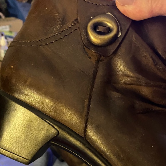 Earth Origins Brown Leather Ankle Boots New no tags - Picture 2 of 9